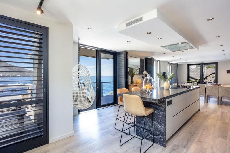 5 Bedroom Property for Sale in Camps Bay Western Cape